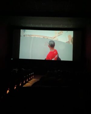 Pedro LaDroga Instagram - W a O, lo ultimo k me esperaba era presentar a última hora en el @ineditfestival el documental del Skydrvg3.0 y ganar 1 premio WTF smh🥹🥹🥹🥹🥹 enhorawenaa familia @jtilouni @makerfly @skyhxxk ha sido un viaje duro pero precioso 💫🛐💫🖤👏🏽 este premio vaportos ustede mis 🦇🦇🦇🙌🏽
⚠️Pd: ya lo subiremos a redes✨