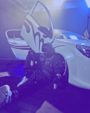 Pedro LaDroga Instagram - 👟voyCON12MUELLEyLAScarrera🕶️ “AUTOMATIKO” nuevo hitassssssio ya disponible worrrrldwide 🌐LA potensia pa tu karrooo 🔥🔥 w/ mabross @jayvazquez__  n @tonygrox DISELOJAYYYY 💪🏽