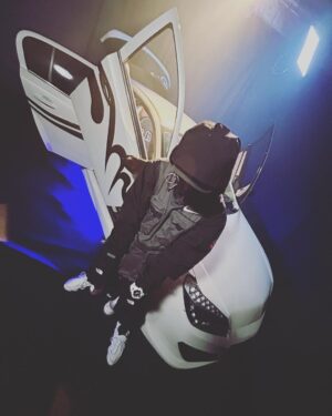 Pedro LaDroga Instagram - 👟voyCON12MUELLEyLAScarrera🕶️ “AUTOMATIKO” nuevo hitassssssio ya disponible worrrrldwide 🌐LA potensia pa tu karrooo 🔥🔥 w/ mabross @jayvazquez__  n @tonygrox DISELOJAYYYY 💪🏽