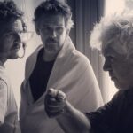 Pedro Pascal Instagram - Feliz cumpleaños a mi querido director #PedroAlmodovar #ExtrañaFormadeVida @ethanhawke @eldeseo_