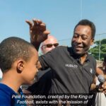 Pelé Instagram - A Pelé Foundation foi criada pelo Rei do Futebol, durante sua vida, para difundir suas ações solidárias em todo o mundo. Nós continuaremos este trabalho para preservar o seu legado através da ajuda ao próximo. . The Pelé Foundation was created by the King of Football, during his lifetime, to spread his solidarity actions around the world. We will continue this work to preserve his legacy by helping others.