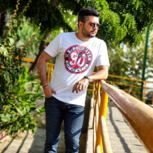 Pendar Akbari Instagram - ...
..
دوری که در آمدن و رفتنِ ماست
او را نه نهایت، نه بدایت پیداست
کس می‌نزند دمی در این معنی راست
کاین آمدن از کجا و رفتن به کجاست!
#خیام
#پندار_اکبری #pendarakbari #iran #iranianartist #iranianactor #art #honarmandan #honar