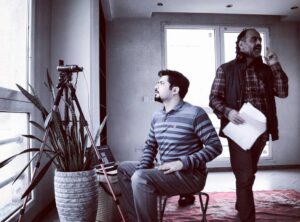 Pendar Akbari Instagram - ...
..
تقریبا به نیمه پخش سریال رسیدیم ..
ممنونم از نظرات و حمایت همیشگی شما .💙❤
تمام نظراتتون رو میخونم و کلی انرژی میگیرم .
 امیدوارم که تا به اینجا از تماشای مجموعه گاندو لذت برده باشید 
پ ن : پشت صحنه ای از قسمت سیزدهم همراه با مرد شریف و دوست داشتنی . کارگردان کاربلد جناب آقای جواد افشار
.
 
هرشب ۲۰:۴۵ از شبکه سه
عکس از محمد باقری . محسن جسور . 
#pendarakbari #iran #iranianartist #iranian #iranianactor #honarmandan #art #aritst #پندار_اکبری #javadafshar