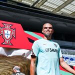 Pepe Instagram - De volta ao Dragão com @portugal 🇵🇹 #TodosPortugal Estádio Do Dragão