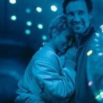 Peri Baumeister Instagram - Die Suche nach der Astronautin Paula beginnt. Das Signal startet am 7. März auf Netflix 🚀 Mehr von uns unserer Reise ins All erzähle ich euch bald 🤍 Regie : Sebastian Hilger & Philipp Leinemann Dop : @janprahl @netflixde @florian.david.fitz @nilam.farooq @hadi.khanjanpour @katharina_schuettler @sheeba.chadha @yuna_bennett @bonvoyagefilms @itsmemalve @inkastelljes