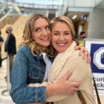 Peri Gilpin Instagram - 😍🥰😘💖 This show is such a great time. @chelseafrei @theotherkristinnewman @whileyouwerebreeding based on the bestselling book, What I Was Doing While You Were Breeding by Kristin Newman