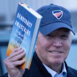 Peri Gilpin Instagram - Thank you @heathercoxrichardson & @potus #lettersfromanamerican keep me sane with facts and historical context. I subscribe @substackinc Her latest book, Democracy Awakening: Notes on the State of America comes highly recommended too 🇺🇸