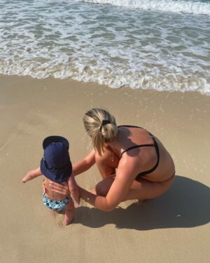 Perrie Instagram - You are my sunshine ☀️