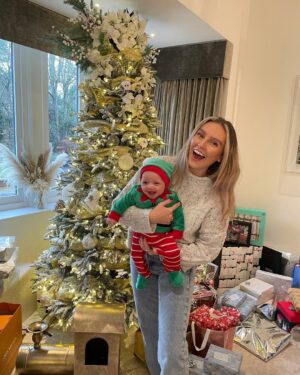 Perrie Instagram - I cooked a whole human in 2021