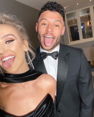 Perrie Instagram - Here’s some rare selfies I forced my boyfriend to do! Enjoy 🖤