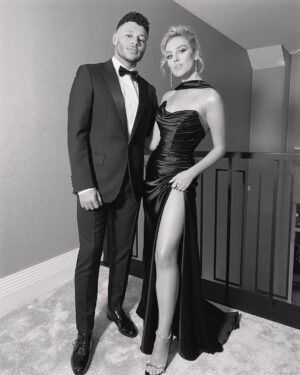 Perrie Instagram - I don’t normally smile in pictures but how can I not smile when I’m around him?! 🖤