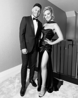 Perrie Instagram - I don’t normally smile in pictures but how can I not smile when I’m around him?! 🖤
