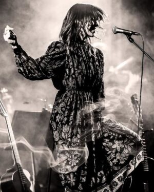 Petra Marklund Instagram - Mina akustiska konserter är igång! Och i April blir det mera! (Info snart)

Tack till alla som kom och lyssnade på plats och via radion! Missade ni kan ni lyssna in på Musikplats Stockholm via min bio! Och så hann jag med en fika med lilltjejen. Lyxdag. Tacktacktack! 💋🍝

Foto @junibackensfoto #Musikplatsstockholm #akustiskt