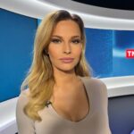 Petra Svoboda Instagram – Tak dneska nosim ve studiu vyjimecne kalhoty ja a ne pan reziser😉😂👖Krasny vecer a zitra zase na videnou u @televizninoviny TV Nova