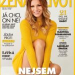 Petra Svoboda Instagram - At dneska mate krasny podzimni den!🍁Zdravim z obalky noveho vydani @zenaazivot , ktere prave vyslo. Precist si muzete rozhovor se spisovatelkou Martinou Formanovou, procestovat na strankach Ekvador a nebo se inspirovat ve fashion story, kterou jsme nafotili, v tom jak nosit uplety😉 #model #autumn #cover #zenaazivot #fashionstory #shooting Prague, Czech Republic
