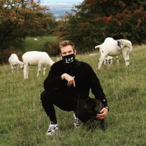 PewDiePie Instagram - Floor gang outdoor epic