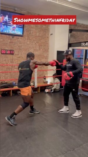 Phil Hawes Instagram - #showmesomethinfriday @chrislukusa__ teaches us the shuffle! If you want to be on next weeks episode dm me! #nohype #ufc #boxing