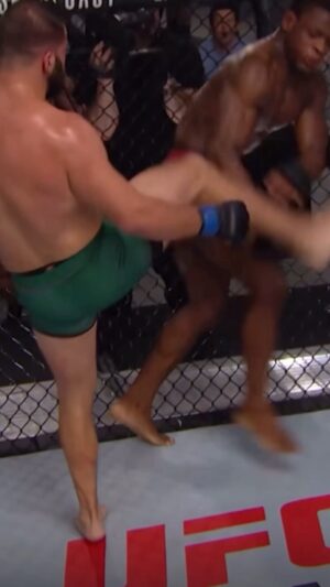 Phil Hawes Instagram - @joerogan Hope your enjoying the show 🙇🏾‍♂️🙏🏾. @ufc Thanks for the  reminder how far we’ve come  and the  opportunity to complete on the biggest stage! 

1st Clip-  getting koed in front of your friends and family and the bosses of the ufc.

2nd Clip- Same event 3 years later getting a contract to the ufc

3rd Clip- My ufc debut!  breaking the record for the fastest middle weight ko on @khabib_nurmagomedov last fight 

4th clip- Beating the now ranked number 11 guy in the ufc
 
5th clip- No hype in action 

Young lions believe in your vision and be willing to die for it! Say to yourselves if Phil can do it, I know I can do it! 

#nohype #ufc #mma #lfg