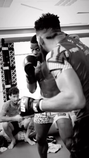 Phil Hawes Instagram - Everybody wants to go to heaven ,but nobody wants to die. Oct 29 We ready 😤 #nohype #ufc #boxing #readytodie 📸 @dannymosaic @blockasset