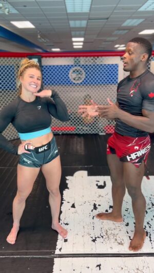 Phil Hawes Instagram - 🚨 #showmesomethinfriday 

⁉️Who: @hannahgoldy 

⁉️What: Single leg takedown to kneeslice to armbar 

#nohype #ufc #jiujitsu #fitness