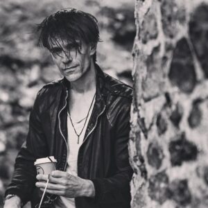 Philipp Christopher Instagram - “I’ve always depended on the kindness of strangers.” Photo by @annaschumacher8 #unshaven #northernireland #coffeebreak #renegade #badhairday
