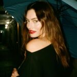 Phoebe Tonkin Instagram - ♥️ @khaite_ny @voguemagazine @andiejjane @emmajademorrison @deannahaganmua @ritamarmor x The Plaza Hotel