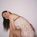 Phoebe Tonkin Instagram - Spring girlie 🌸