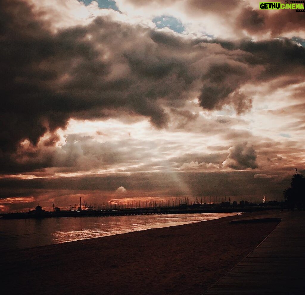 Phoenix Raei Instagram - St kilda beach!! The sky opened and god spoke; believe it or not this isn't a painting from the renaissance #godisgood #melbournelife