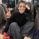Pilar Fogliati Instagram - Una vita a fare le foto cosi✌️ Ci vediamo domani a Firenze! #romanticheilfilm 🎯Prossime anteprime -Palermo 8 febbraio (Cinema Lux) -Napoli 9 febbraio (cinema Metropolitan) -Spoltore 10 febbraio (cinema Arca)