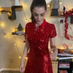 Pilar Fogliati Instagram - 🎄@netflixit Grazie @andreasmercante @edoardoa Look @ralphlauren @giuseppezanotti Mua @fulviatellone ♥️