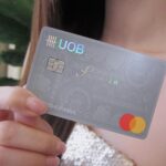 Pimchanok Luevisadpaibul Instagram - 🫶🏼Festive Time! แฮปปี้ให้สุดๆ กันไปเลย บัตรเครดิต UOB Premier บัตรเดียวที่ไปไหน ทำอะไรก็คุ้ม พกบัตรเดียวเอาอยู่! รูดช้อป กิน เที่ยวส่งท้ายปีให้โลกจำ บัตรเดียวที่ใบอยากให้ทุกคนมี💋💙