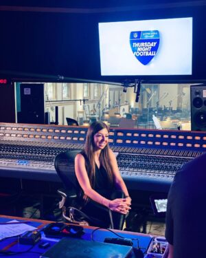 Pinar Toprak Instagram - One week until the first kickoff @nflonprime! Who will be watching? 🏈🎶
