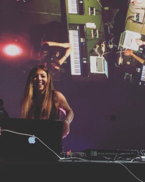 Pinar Toprak Instagram - This popped up from 5 years ago. Me on stage at @neuehouse. Who says I don’t get out of the studio? 🤔😂