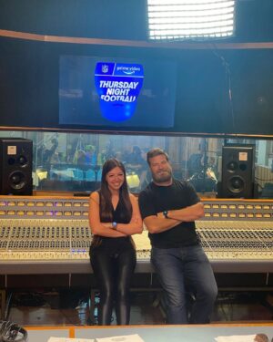 Pinar Toprak Instagram - Thursday Night Football is back! Who’s tuning in? 🏈