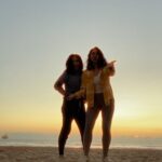 Pisay Pao Instagram - Let me be 💯 clear. If you fall flat on your face in the sand, I WILL laugh maniacally at you. But I will also use the bottom of my dirty shirt to help you wipe off said sand. #thatswhatfriendsarefor 🥰😘😂