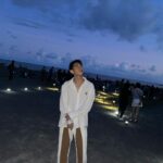 PoLin Tung Instagram - 這舞台能有多浪漫就有多浪漫 在沙灘和星空下歌頌著有意義的歌 謝謝台東最美星空邀請我 真是幸福 🧸 @starrytaitung_ 金樽陸連島沙灘