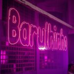 Pocah Instagram - Hi Barbies!!! Já podem aquecer: o Dance Video de #barulhinho sai amanhã! 💗🍭🍬 ph: @adeevanphoto