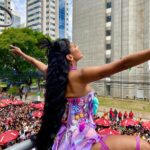 Pocah Instagram - Extremamente feliz e realizada porque o Bloco da Pocah saiuuuu, literalmente no meu Mundo dos Sonhos 💜☁️🦋🧚🏼‍♀️