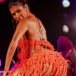 Pocah Instagram - @anitta tô contigo até debaixo d’água 🧡 Vitória - ES