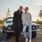 Polina Gagarina Instagram – Закончились съемки в сериале «Красные линии», где я сыграла главную роль. Те, кто смотрели со мной 3-ий сезон сериала «Бывшие» знают мою героиню Елену Берн — сильную, властную, убедительную и даже распущенную… но это всё маска, защита. Под  этой маской всегда скрывалась трогательная, беззащитная, талантливая и очень живая Елена Огурцова. Вот ее я и сыграла в «Красных линиях». Это захватывающая история о  преодолениях, слабостях, переменах через страшные и болезненные обстоятельства. Это история о выборе. Постоянном. Каждый день. Выбор быть с сыном и замужем за абьюзером или вырваться из-под гнета и пойти за своим талантом и мечтой. Но какова цена… Ох, мне было непросто. Но очень интересно. Уверена будет интересно и вам. Диплом драматической актрисы отстояла с честью 💪🏻 
Спасибо крутейшему режиссеру Гамлету @super_hamlet за поддержку и огромную любовь к свою делу.
Спасибо лучшему продюсеру Алексею Троцюку @aleksey.trotsuk за эту авантюру и веру в меня.
Моим партнерам Илье Любимову @ilia_lyubimov за поддержку и актерскую помощь , мне очень повезло 💪🏻
Ростиславу за наш дикий смех перед самыми сложными и драматическими сценами💪🏻
Алексею Маклакову @alexeymaklakov_official за невероятный опыт партнерства. 
Сашеньке, Жене и моему киношному сыну 
И всей всей съемочной группе! Ура! 
Ждите в 2024 наш блокбастер) то, что мы вас удивим — нет никаких сомнений! А пока самое время пересмотреть культовый сериал «Бывшие», все серии которого доступны на START @start.ru по промокоду от меня TETYALENA (14 дней бесплатного доступа для новых подписчиков онлайн-кинотеатра). Приятного просмотра!#полинагагарина #красныелинии