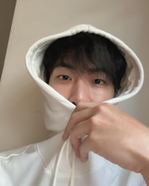 Pongsakorn Ponsantigul Instagram - 🐻‍❄️🐻‍❄️