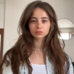 Poqssi Instagram - Astuce réseaux sociaux (conseil venant de quelqu’un qui fait de l’influence) : « Quand j’ai envie de poster une photo insta je ne me casse pas trop la tête je récupère la story de la veille, je screen et emballé c’est pesé !! :) »