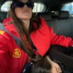 Poqssi Instagram - La chose la plus croustillante dans la vie à mes yeux, le sommeil 🛌