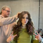 Poqssi Instagram - En tournage sur un long-metrage youpiiiii du coup un peu moins présente mais vous êtes toujours dans mon coeur (beurk pq j’suis romantique comme ça arrêtez moi) non Jvous aime ok ? (Baaaaaaaarkkk au secours) mais laissez moi puré c pas possible qui me parle ? (Je sais plus qui est qui) mais c’est quoi ce binss