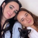 Poqssi Instagram - J’ai bien réceptionné ma nouvelle nièce CHIQUITAAAAA