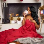 Porsha Williams Guobadia Instagram - Baby some good hot Cocoa & snuggling up is the MOOD of the season !!! 🔥 @pamperedbyporsha SALE Take Off Tonight & Tomorrow Hair: @gonakedhair