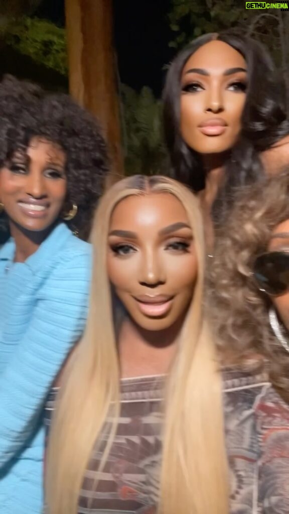 Porsha Williams Guobadia Instagram - “Don’t make me call PORSHA” 😂✨ #DubaiShenanigans w/ @neneleakes @lesa.milan @chanelayan @cynthiabailey Hair: @gonakedhair Dubai, United Arab Emirates