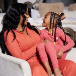 Porsha Williams Guobadia Instagram - 🥰Blessing to everyone on this beautiful day!!! I’m so thankful for my family and all the love in my life. Sending lots of love and warmth to everyone today ❤️🙏🏾 @pilarjhena my heart outside my body !! #HappyHolidays #AMothersLove Hair: @gonakedhair 📸 @rarifilmz Pj Braids: @braidsbyshellbeanz_ Outfits: @amazon storefront link in my Bio!!