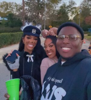 Porsha Williams Instagram - We live in Pilar’s aka Cat Police’s world❤️👮🏽 @pilarjhena @busybeingbales @lodwill @drahjee workwincelebrate #CoParents 

Costumes were Pilar’s idea lol P & P Patrol - loved it
