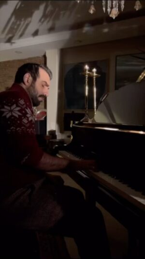 Poulad Kimiayi Instagram - Por una cabeza 
#شب _یلدا #piano